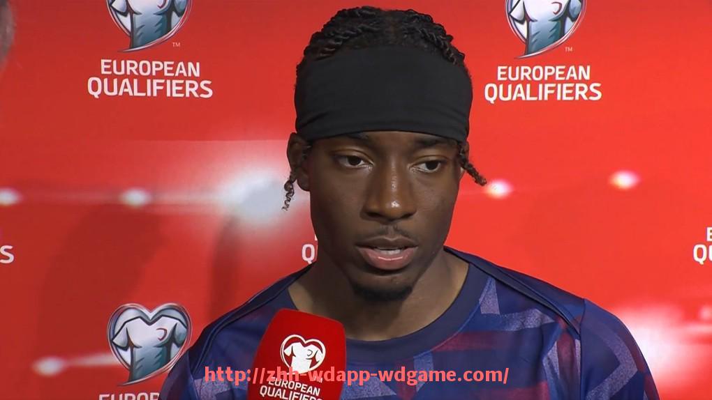 问鼎娱乐官网-篮球比赛中挡拆后切入时机与防守人协防判断的相互博弈探讨