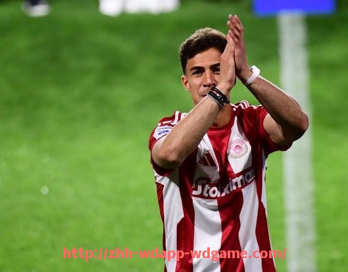 问鼎娱乐官网-英超球员C罗职业生涯表现及英超战绩